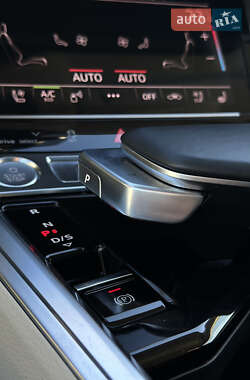 Позашляховик / Кросовер Audi e-tron 2019 в Полтаві