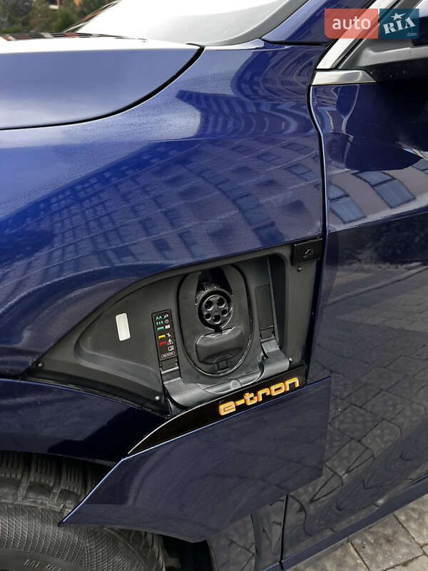 Внедорожник / Кроссовер Audi e-tron 2020 в Львове
