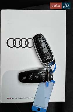 Внедорожник / Кроссовер Audi e-tron 2020 в 