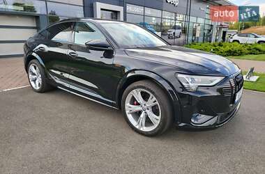 Audi e-tron 2022