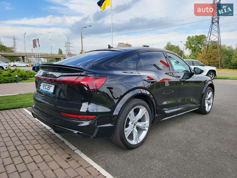 Внедорожник / Кроссовер Audi e-tron 2022 в Киеве