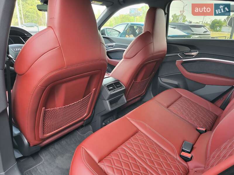 Внедорожник / Кроссовер Audi e-tron 2022 в Киеве