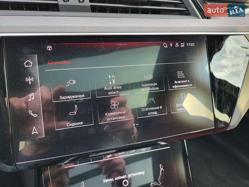 Внедорожник / Кроссовер Audi e-tron 2022 в Киеве