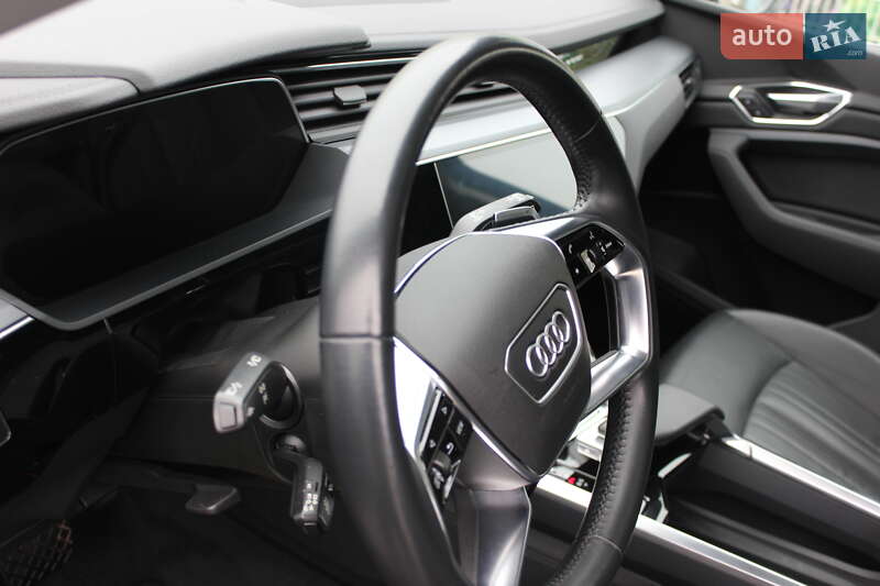 Внедорожник / Кроссовер Audi e-tron 2020 в Днепре