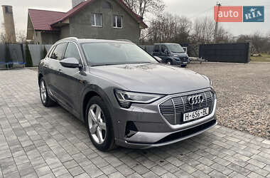 Позашляховик / Кросовер Audi e-tron 2019 в Радивиліві