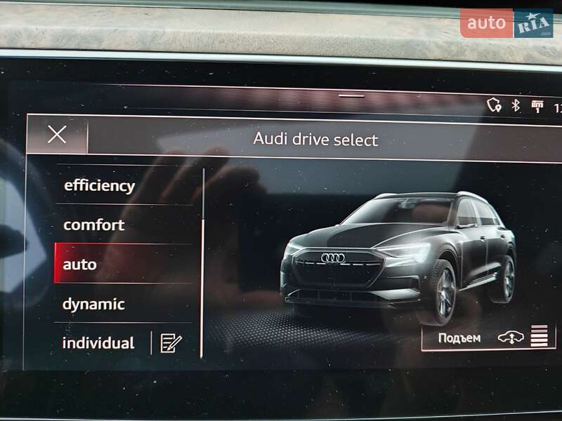 Позашляховик / Кросовер Audi e-tron 2019 в Києві