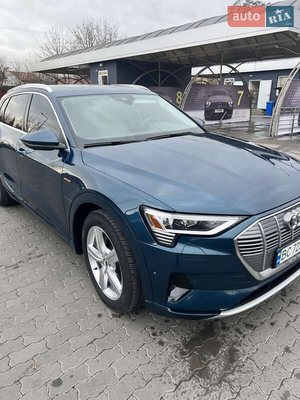 Позашляховик / Кросовер Audi e-tron 2019 в Львові