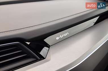 Позашляховик / Кросовер Audi e-tron 2020 в Луцьку