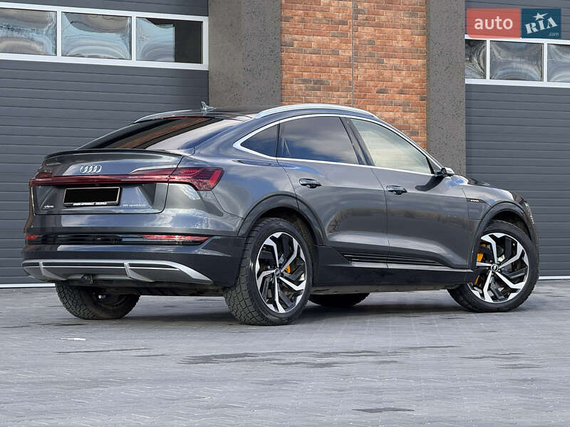 Внедорожник / Кроссовер Audi e-tron 2020 в Черновцах