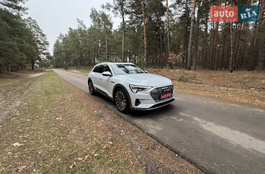 Позашляховик / Кросовер Audi e-tron 2020 в Києві