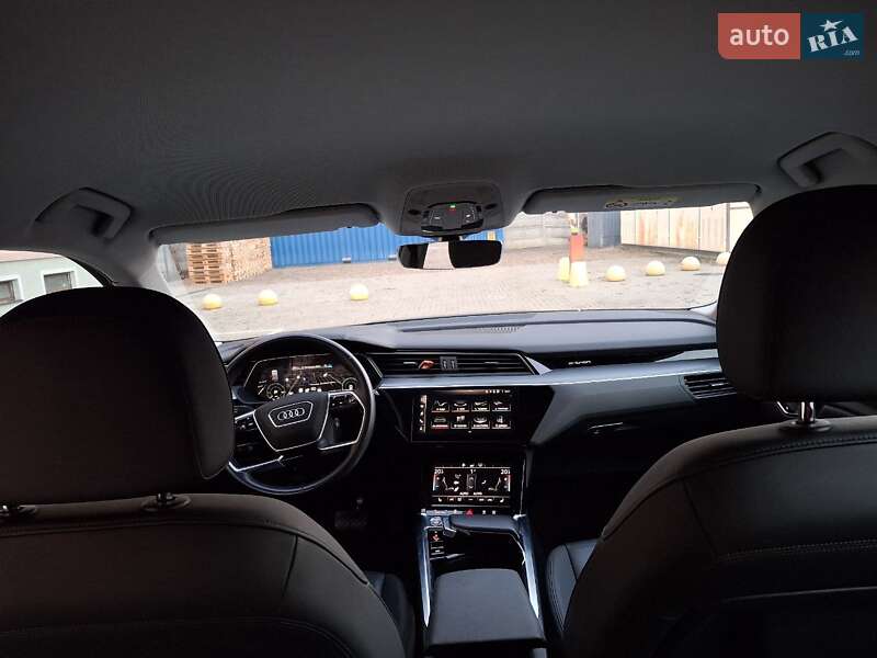 Внедорожник / Кроссовер Audi e-tron 2020 в Ужгороде