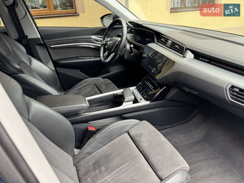 Позашляховик / Кросовер Audi e-tron 2020 в Львові фото 14 Позашляховик / Кросовер Audi e-tron 2020 в Львові