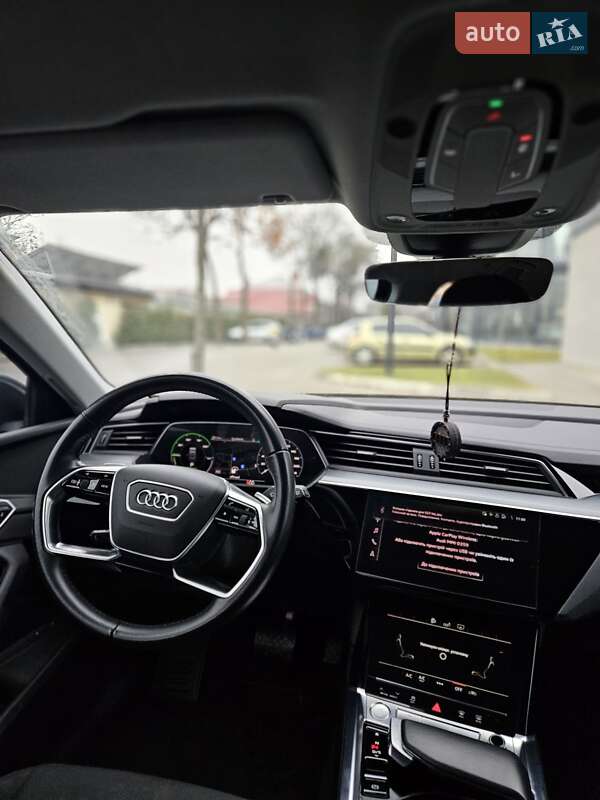 Позашляховик / Кросовер Audi e-tron 2020 в Ужгороді