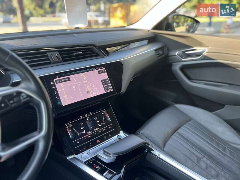 Внедорожник / Кроссовер Audi e-tron 2019 в Черновцах