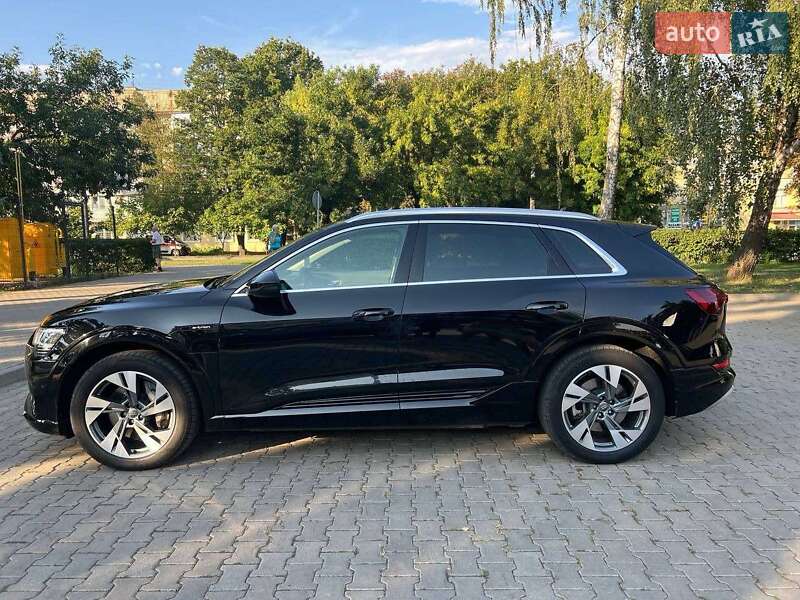 Внедорожник / Кроссовер Audi e-tron 2019 в Черновцах