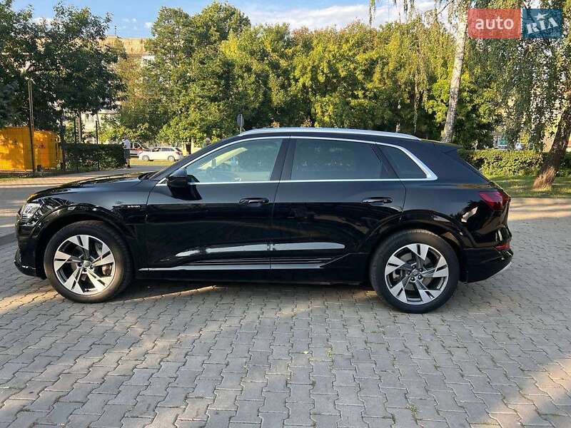 Внедорожник / Кроссовер Audi e-tron 2019 в Черновцах