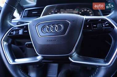 Внедорожник / Кроссовер Audi e-tron 2019 в 