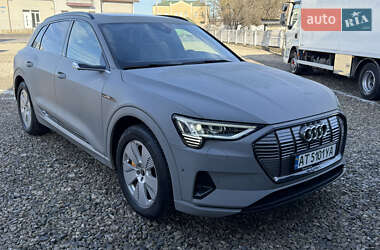 Внедорожник / Кроссовер Audi e-tron 2019 в 
