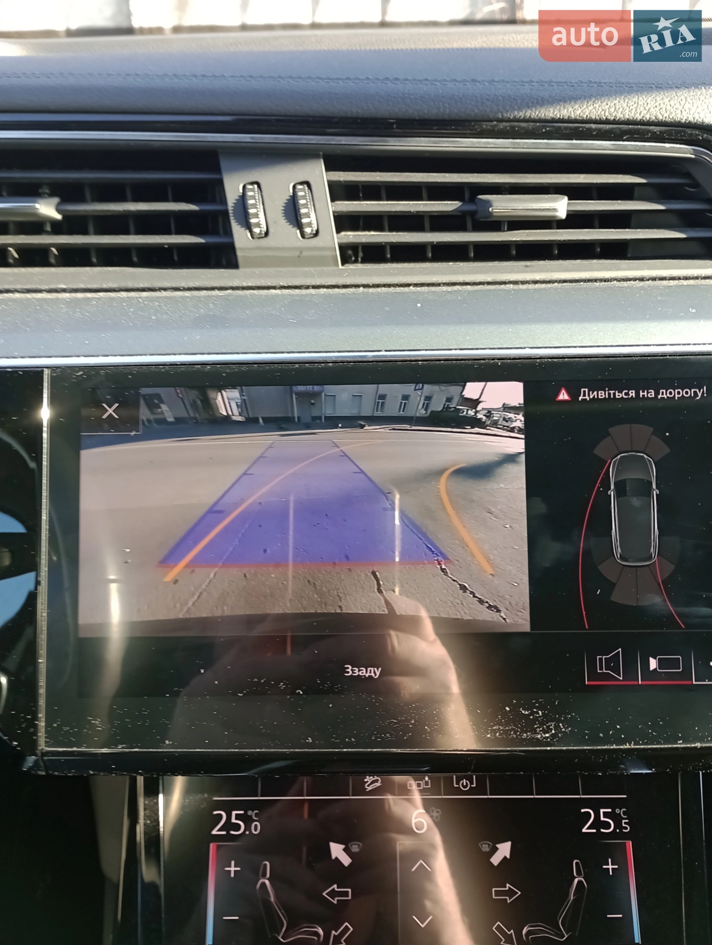 2019 Audi e-tron - мініатюра 13