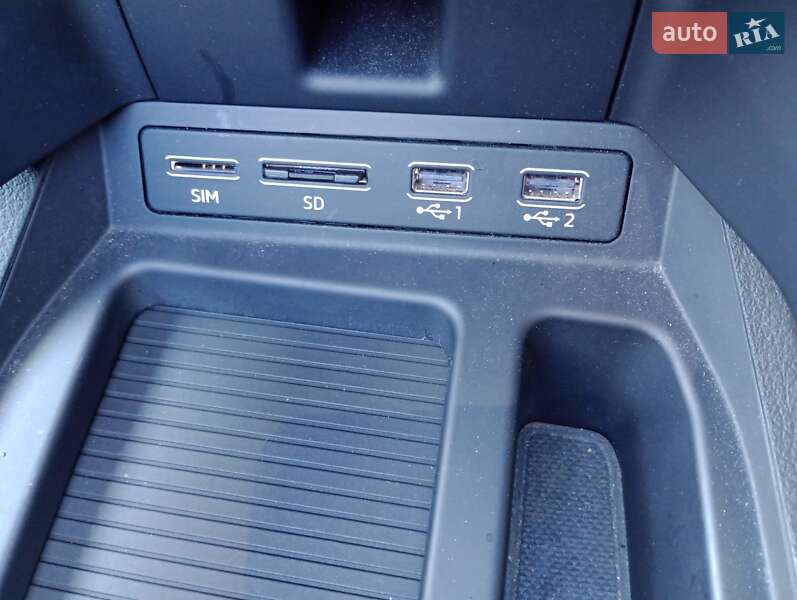 Позашляховик / Кросовер Audi e-tron 2019 в Києві