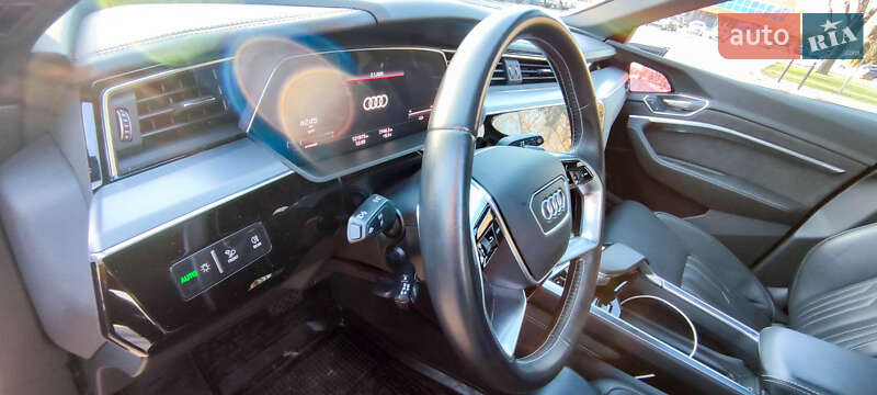 Позашляховик / Кросовер Audi e-tron 2020 в Харкові
