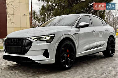 Внедорожник / Кроссовер Audi e-tron 2022 в Днепре