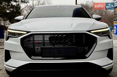 Внедорожник / Кроссовер Audi e-tron 2022 в Днепре