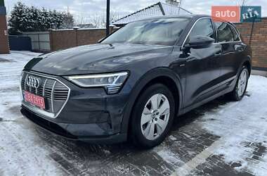 Позашляховик / Кросовер Audi e-tron 2019 в Вінниці