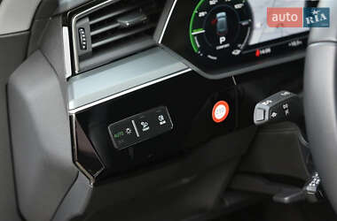 Внедорожник / Кроссовер Audi e-tron 2019 в 