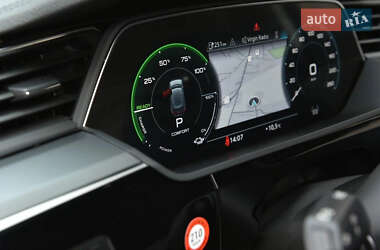 Внедорожник / Кроссовер Audi e-tron 2019 в 