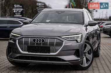 Внедорожник / Кроссовер Audi e-tron 2020 в 
