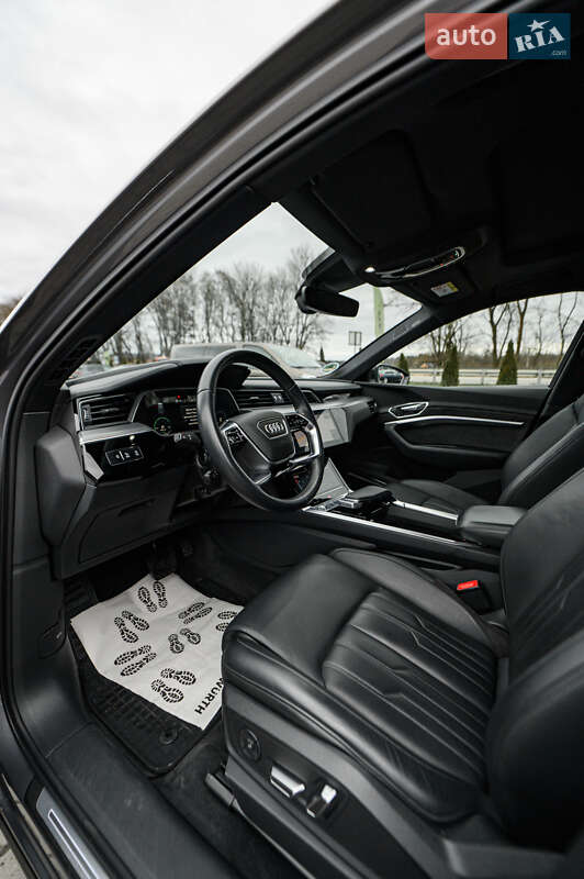 Внедорожник / Кроссовер Audi e-tron 2020 в Львове фото 27 Внедорожник / Кроссовер Audi e-tron 2020 в Львове