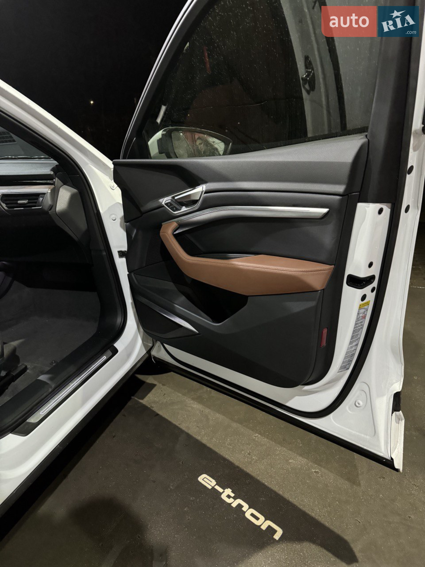 2021 Audi e-tron - мініатюра 29