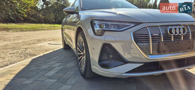 Внедорожник / Кроссовер Audi e-tron 2022 в Черкассах