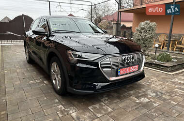 Позашляховик / Кросовер Audi e-tron 2020 в Іршаві