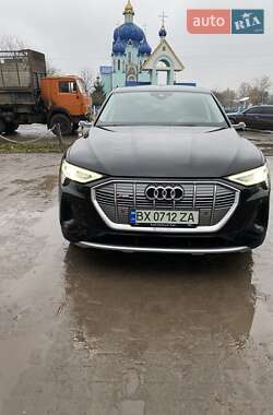 Позашляховик / Кросовер Audi e-tron 2020 в 