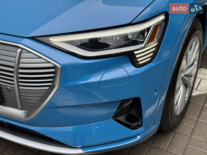 Позашляховик / Кросовер Audi e-tron 2019 в Києві