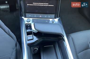 Позашляховик / Кросовер Audi e-tron 2022 в 