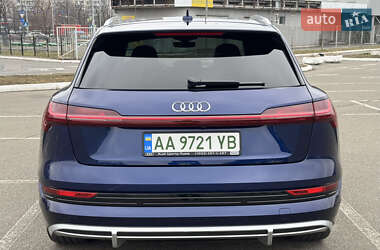 Внедорожник / Кроссовер Audi e-tron 2020 в 