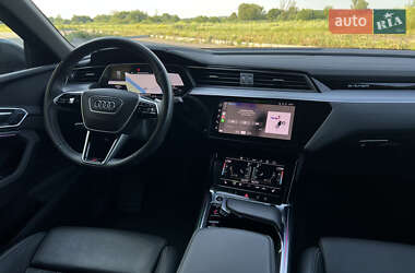 Внедорожник / Кроссовер Audi e-tron 2020 в 