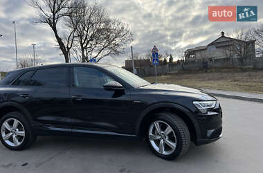 Внедорожник / Кроссовер Audi e-tron 2019 в 