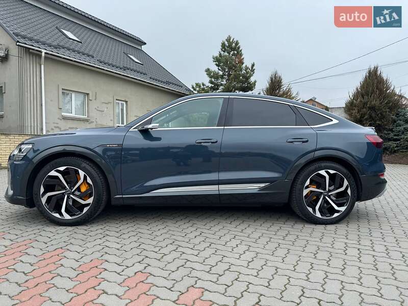 Внедорожник / Кроссовер Audi e-tron 2020 в Хмельницком