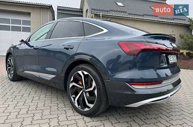 Внедорожник / Кроссовер Audi e-tron 2020 в 