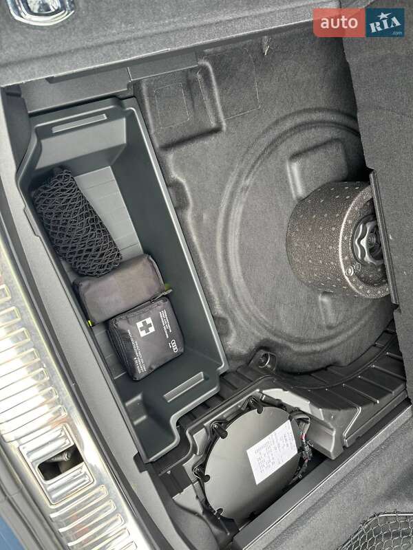 Внедорожник / Кроссовер Audi e-tron 2020 в Хмельницком