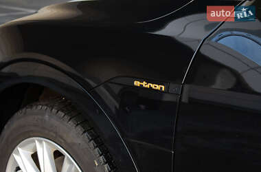 Внедорожник / Кроссовер Audi e-tron 2019 в 