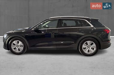 Внедорожник / Кроссовер Audi e-tron 2020 в 