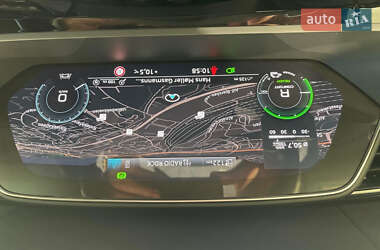 Внедорожник / Кроссовер Audi e-tron 2020 в 