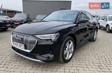 Позашляховик / Кросовер Audi e-tron 2021 в 