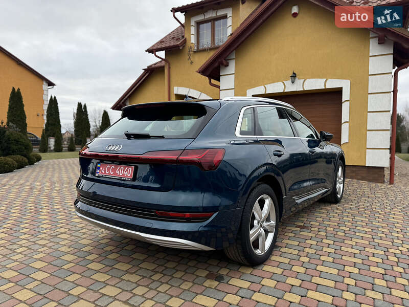Позашляховик / Кросовер Audi e-tron 2020 в Львові