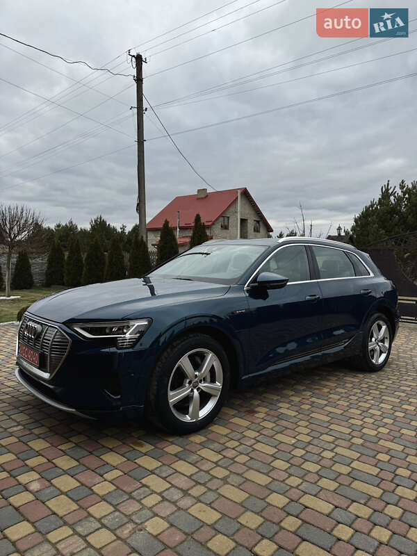 Позашляховик / Кросовер Audi e-tron 2020 в Львові